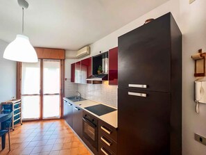 Kühlschrank, Herdplatte