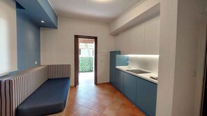 Interior - Holiday home mit Terrasse und Klimaanlage (Santa Maria di Castellabate)