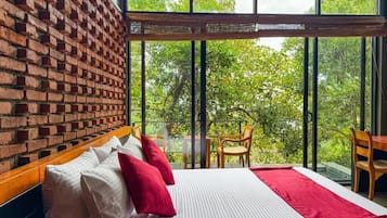 Superior Double Room, Private Pool, Mountain View