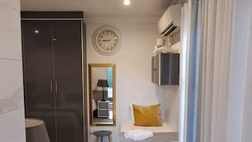 5 bedrooms