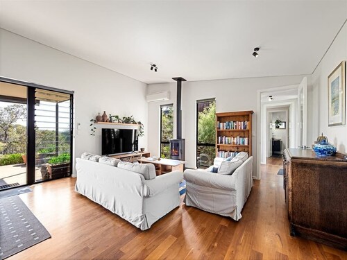 Marri Retreat: Tranquil Escape in Nature’s Embrace