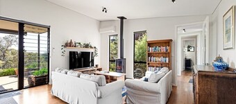 Marri Retreat: Tranquil Escape in Nature’s Embrace