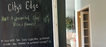 Citys EDGE of Madison- SLEEPS 10 & ONLY 6 Miles to downtown