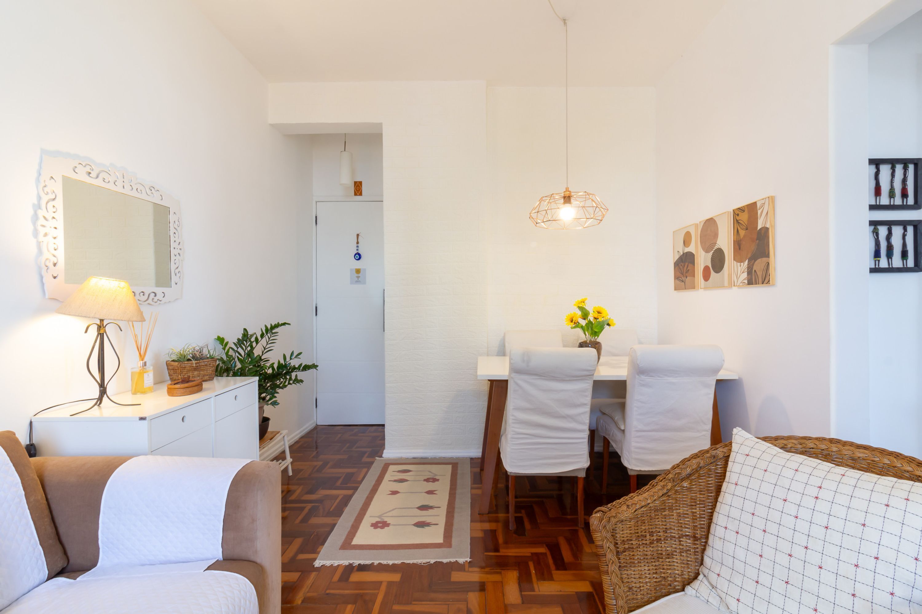 Apartment, Smoking