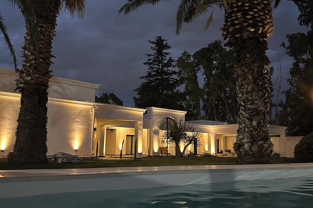 Viamonte Winery Lodge