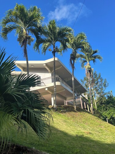 3-bedroom house with Solar Energy, Water cistern, AC, and high speed internet.