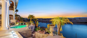 Paradise Riverfront Home with Spa and Dock Sleeps 16+