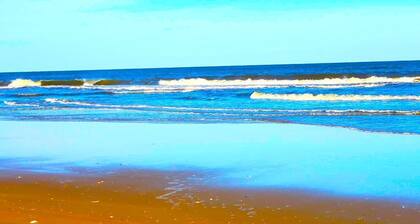 Have Loads of Fun at Oceanside Cottage in Corolla! Start your vacation now!
