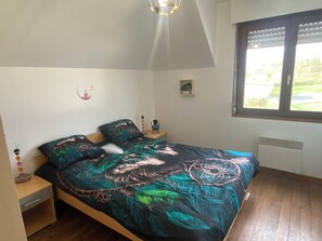 5 sovrum, strykjärn/strykbräda, gratis wi-fi och sängkläder