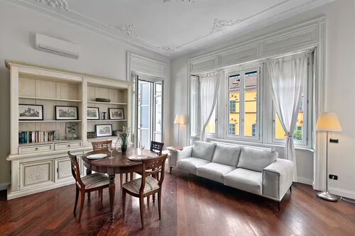 Historic Villa in Como Center + 4 free parking