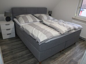 3 habitaciones, wifi gratis y ropa de cama 