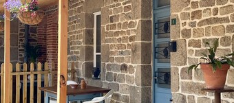 Owl Farmhouse: Charming 19th-Century French Farmhouse in a Tranquil Hamlet