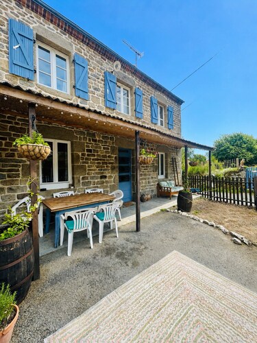 Authentic French Farmhouse retreat in Peaceful Countryside Setting