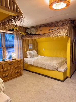 4 bedrooms, iron/ironing board, WiFi, bed sheets - The Retreat at Bethany Beach Cove (Sussex County)