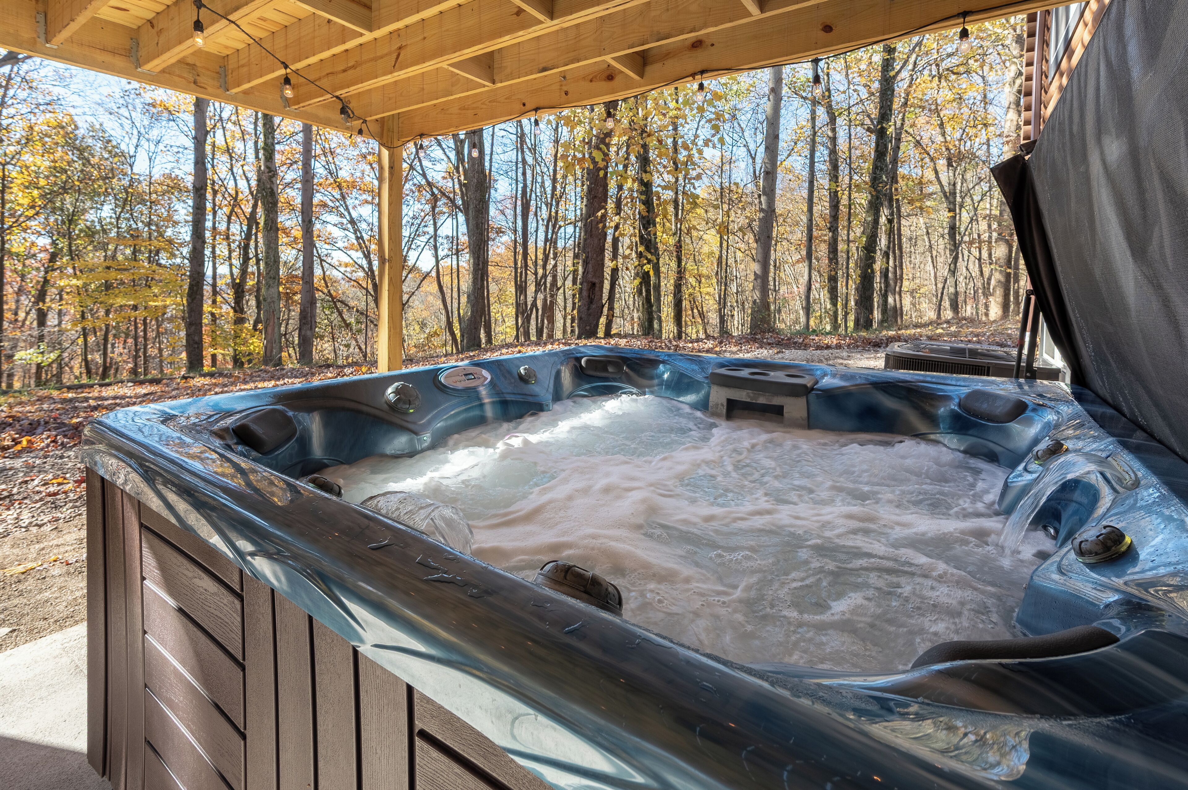 Tina de hidromasaje al aire libre