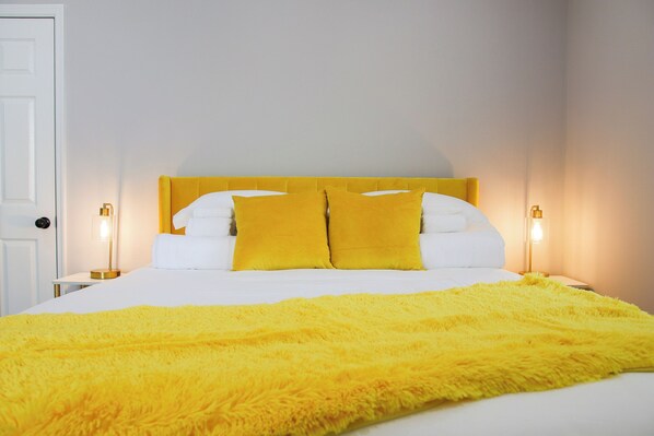 3 bedrooms, desk, iron/ironing board, free WiFi