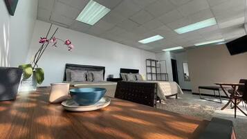 1 bedroom, iron/ironing board, WiFi