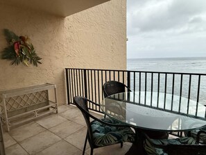 2 habitaciones, escritorio y acceso a internet