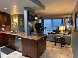 2 habitaciones, escritorio y acceso a internet