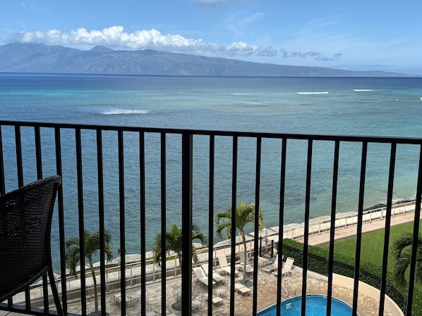 Apartment | 2 bedrooms, desk, Internet - Whale Watching From Your Lanai - Tropical Oceanfront 2-2 in West Maui (Lahaina)