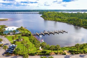 Marina - Cozy 2-Bedroom Ocean Front Condo with beautiful views! (Panama City)