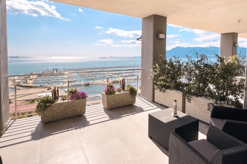 Sunset - Lilibeth Luxury Suites 