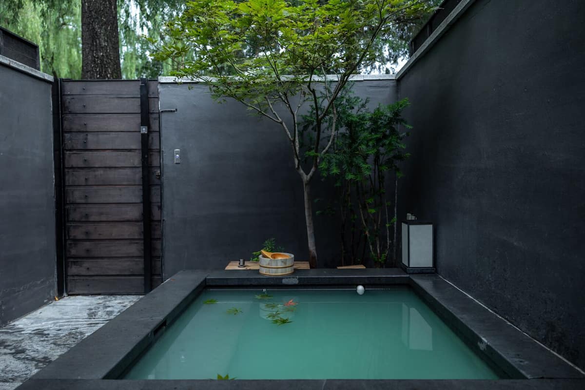 Standard Twin Room, Garden View | Terrace/patio