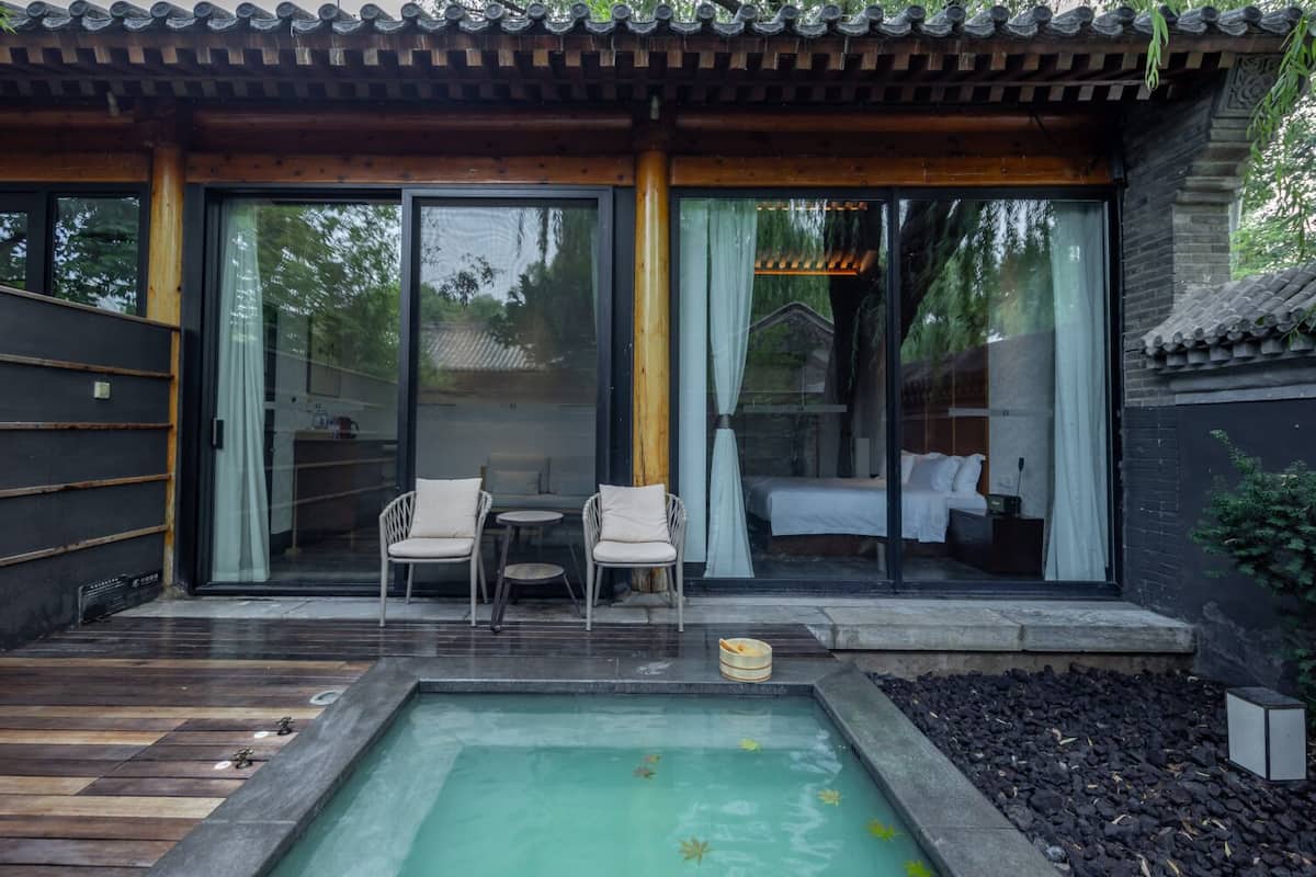 Romantic Bungalow, Garden View | Terrace/patio