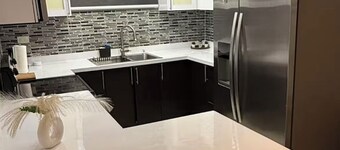 Charming 3-bedroom house in San Juan with WiFi and AC