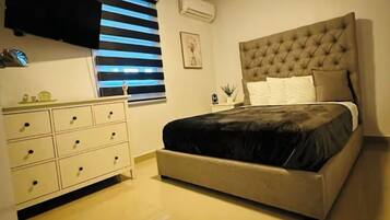 3 bedrooms, iron/ironing board, travel crib, free WiFi