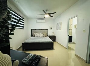 3 bedrooms, iron/ironing board, travel crib, free WiFi