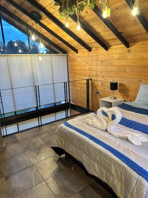 1 bedroom, down duvets, laptop workspace, rollaway beds