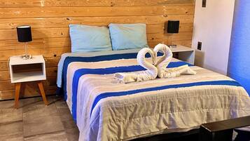 Down duvets, laptop workspace, rollaway beds, free WiFi