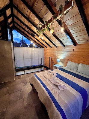 1 bedroom, down duvets, laptop workspace, rollaway beds