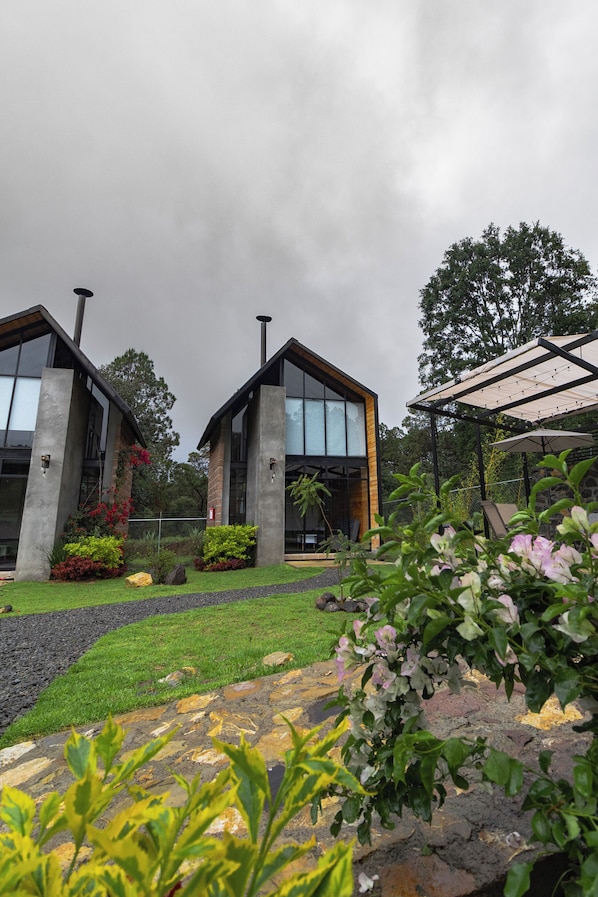 เคบินโรแมนติก, ลานระเบียง, วิวสวน | วิวจากห้องพัก