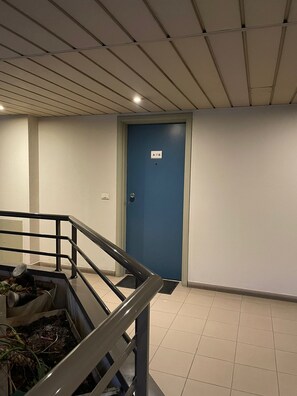 Appartement, plusieurs chambres, fumeur, balcon | Intérieur