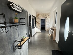 Interior - vacation rental with pool Beaucaire LS3-450 (Beaucaire)