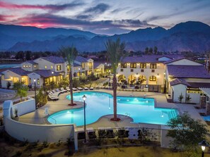 Piscine extérieure, piscine chauffée