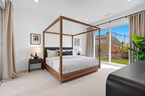 3 bedrooms, iron/ironing board, travel crib, free WiFi - PGA WEST - NEW! 3bd/3.5bth House w/Pool, Gym, Golf Cart, EV Charger (La Quinta)
