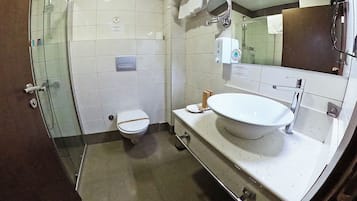 Free toiletries, hair dryer, towels, soap