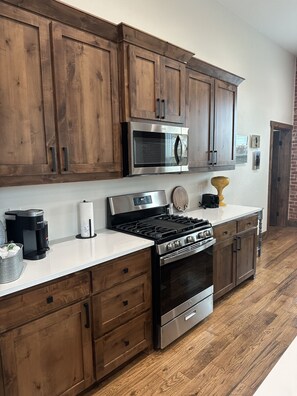 Microwave, oven, stovetop, dishwasher