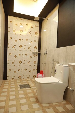 Shower, towels, soap, shampoo