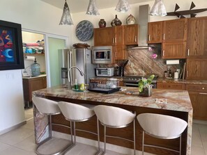 Private kitchen - Ocean and Mountainview Penthouse in Monterosa Complex on North side of Sayulita (Sayulita)