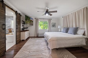5 bedrooms, free WiFi, bed sheets
