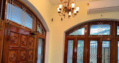 Superb bungalow stay at Prayagraj