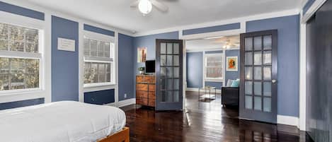 1 bedroom, desk, iron/ironing board, free WiFi