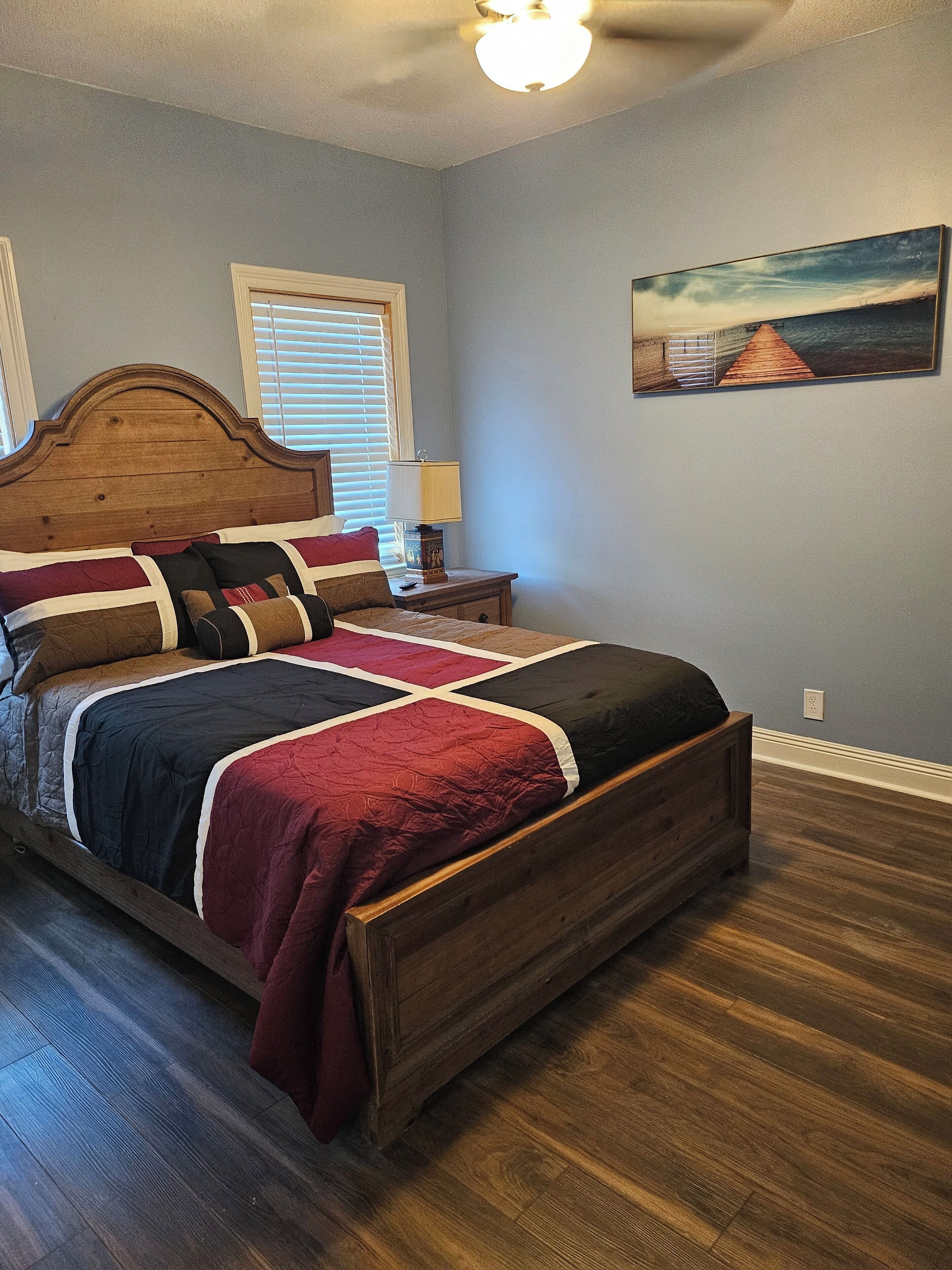 3 makuuhuonetta, silitysrauta/-lauta, ilmainen Wi-Fi, vuodevaatteet