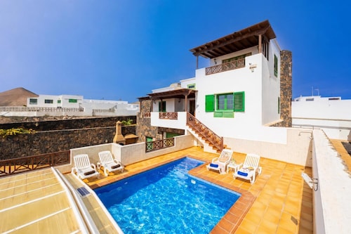 Casa Morro Blanco - Four Bedroom Villa, Sleeps 8