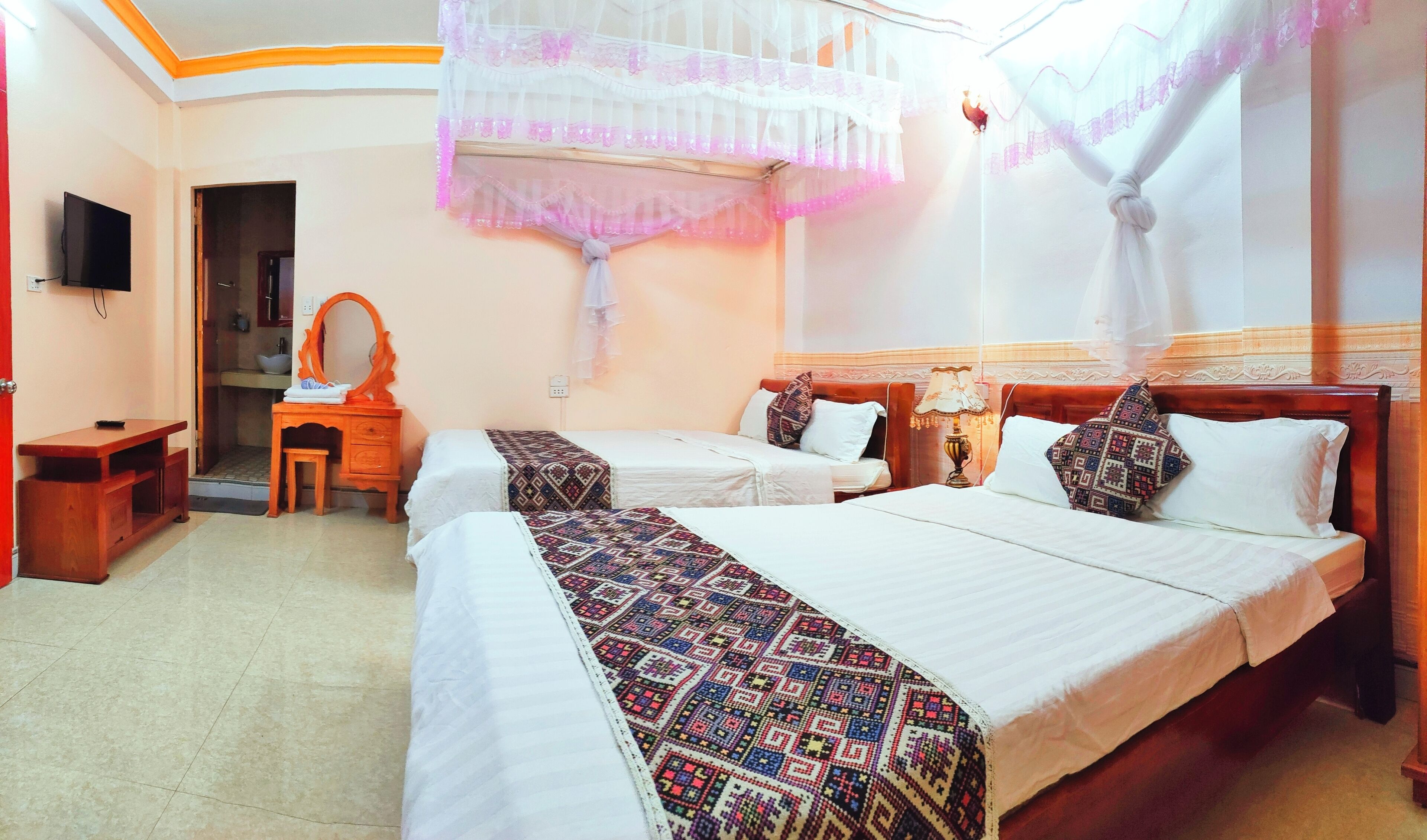 Basic Double or Twin Room, 2 Queen Beds, Non Smoking | Free WiFi