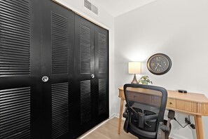 Interior - Stylish Upper Apartment | King Bed | Conveniently Located (Royal Oak)